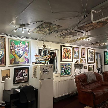 Brimarsbru Sleep Inn-Art Gallery Njarthvik 외부 사진