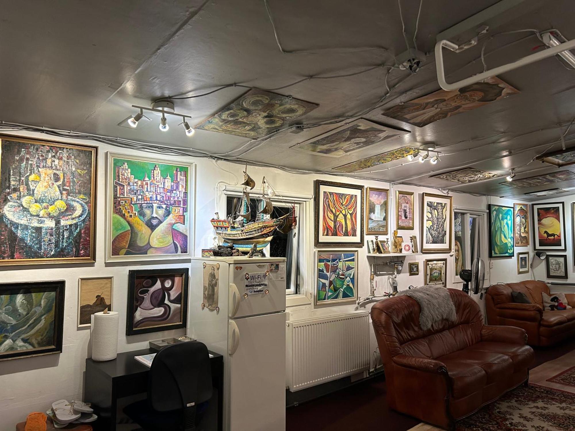 Brimarsbru Sleep Inn-Art Gallery Njarthvik 외부 사진