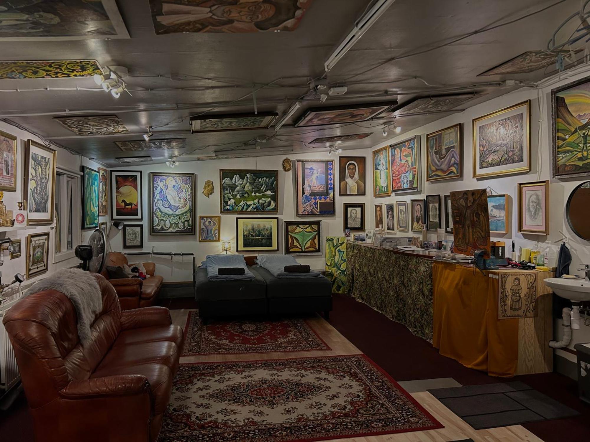 Brimarsbru Sleep Inn-Art Gallery Njarthvik 외부 사진